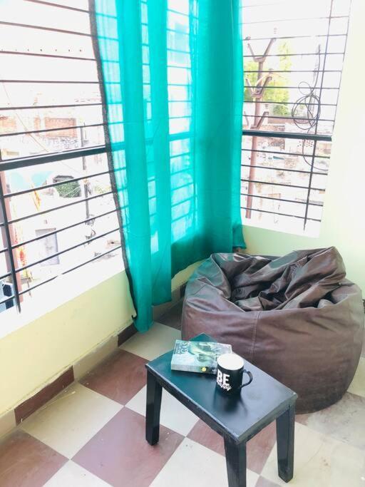 The Emerald House Apartment